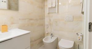 Koupelna v ubytování Palmanova Suites