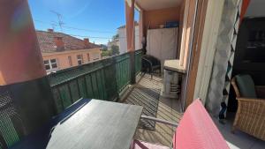 Balkón alebo terasa v ubytovaní Appartement Au Calme Tout Proche Du Centre