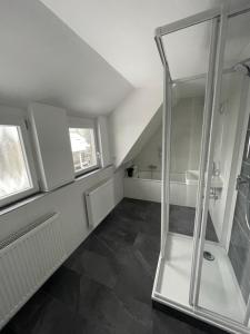 Ένα μπάνιο στο Claudias Apartment - 20 Minuten bis Messe Nürnberg