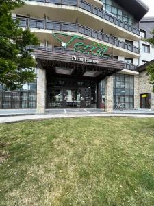 Budova, kde se apartmán nachází