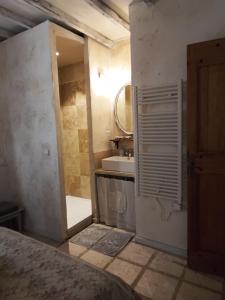 Ảnh trong thư viện ảnh của Appartement en campagne au coeur du luberon ở Roussillon