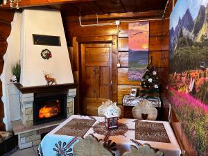 Galeriebild der Unterkunft Domek Pod Kogutkiem Na Dolinie in Bukowina Tatrzańska
