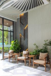 Taman di luar Minh An Homestay