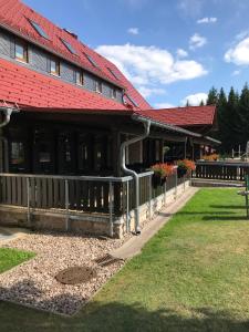 Zahrada ubytování Berggasthof Heuberghaus, direkt am Rennsteig