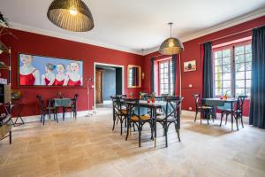 Posezení v ubytování Château Haut-Brisson + 37 fotografií