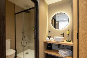 Un baño de Sercotel EsteOeste