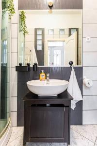Kúpeľňa v ubytovaní Annicku's Stylish Budapest Apartment
