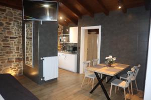 Una cocina o zona de cocina en Osabarena Hotela