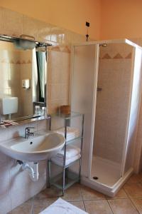 A bathroom at Villa Giglio