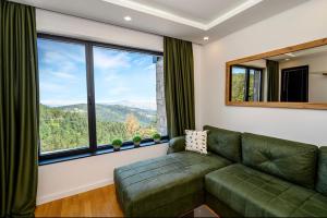 Pogled na planinu ili pogled na planinu iz apartmana