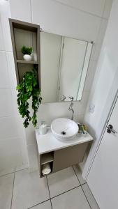 Koupelna v ubytování Condomínio Vista Atlântico - Apartamento Novo - Próximo à Praia - Vista Mar - Área de Lazer