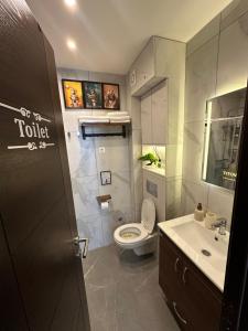 Ένα μπάνιο στο Golden Diamond - Zlatibor - Titova vila +2 φωτογραφίες