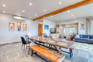 Fotografie z fotogalerie ubytování Land of the Sea Luxury v destinaci Cloverdale