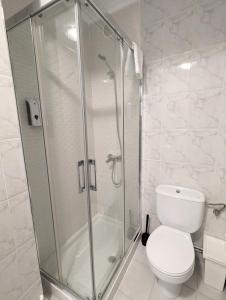 Koupelna v ubytování Apartamentos Turísticos Guillermo