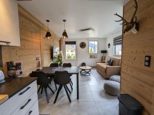 Fotografia z galérie ubytovania "Charmant appartement à Gérardmer avec terrasse, proche lac et pistes, 4 pers, tout inclus" - FR-1-589-475 v destinácii Gérardmer