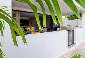 Φωτογραφία από το άλμπουμ του Indigo Suite Curaçao - A Brand New Modern Apartment on a secure resort close to the Beach σε Jan Thiel