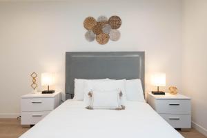 Łóżko lub łóżka w pokoju w obiekcie Dream Home Rentals