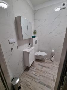 Phòng tắm tại Apartament Sami Swoi