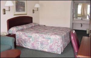 Krevet ili kreveti u jedinici u objektu Perimeter Inn - Athens