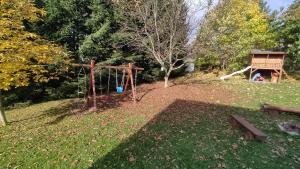 Area giochi per bambini di Chata pod Jasanem