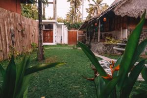 A garden outside Sasak Experience