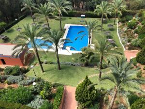 Bazén v ubytování Penthouse /View/Sea/Quiet/Golf/Pool/Atalaya nebo v jeho okolí