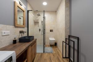Ванная комната в Apartament Kamienne Wzgórze 13 z widokiem na góry - Dream Apart