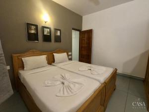 Postel nebo postele na pokoji v ubytování Luxury 2BR Near Beach for Families + 7 fotografií