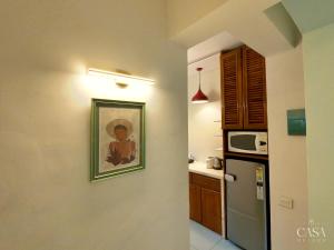 Kuchyň nebo kuchyňský kout v ubytování Luxury 2BR Near Beach for Families