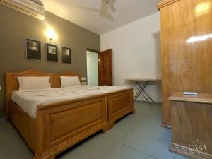 Postel nebo postele na pokoji v ubytování Luxury 2BR Near Beach for Families