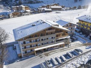Hotel Hubertushof að vetri til