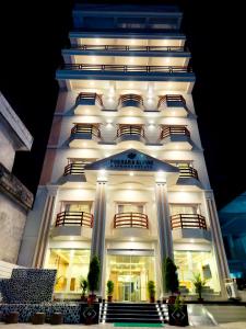 El edificio en el que está el hotel
