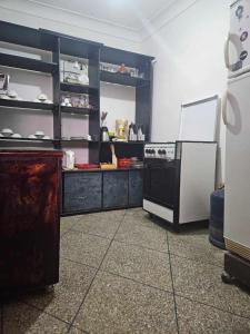 Η κουζίνα ή μικρή κουζίνα στο kech hostel