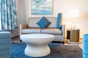 Istumisnurk majutusasutuses La Quinta by Wyndham Cocoa Beach Oceanfront