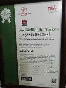 Certifikát, hodnocení, plakát nebo jiný dokument vystavený v ubytování Grand Ece Hotel