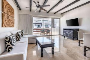 TV a/nebo společenská místnost v ubytování Hilton Vacation Club Cabo Azul Los Cabos