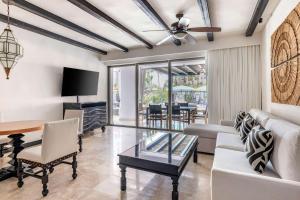 Posezení v ubytování Hilton Vacation Club Cabo Azul Los Cabos