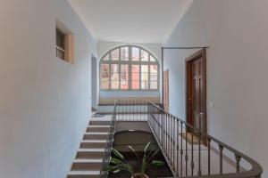 Foto dalla galleria di Torno Design Apartment by Rent All Como a Torno