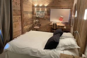 Large ski nest with garden