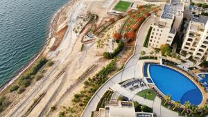 Bazén v ubytování E03 Samarah Resort Apartments nebo v jeho okolí