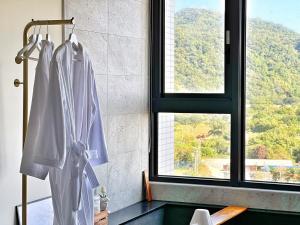 Nespecifikovaný výhled na hory nebo výhled na hory při pohledu z bed and breakfast