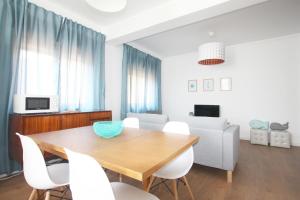 TV a/nebo společenská místnost v ubytování Apartment Jara, Tavira + 21 fotografií