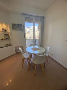 Kuchyň nebo kuchyňský kout v ubytování Beautiful apartment in the heart of Buenos Aires