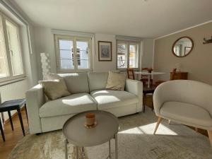 Posedenie v ubytovaní Retro-Chic Wohnung in der Bregenzer Fußgängerzone
