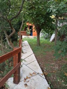 Kamp Seosko domaćinstvo Radman外面的花园