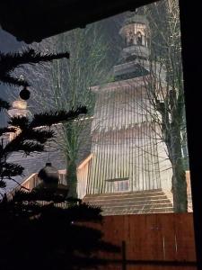 Budova, v ktorej sa horská chata nachádza