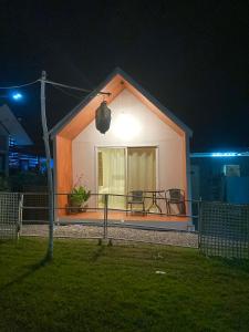 Gallery image of เดอะมินิมอล นอร์ดิกเฮ้าส์The Minimal Nordic House By The Mountain Ozoneบ้านโอโซนขุนเขาแก่งกระจาน in Kaeng Krachan +23 photos