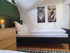Posteľ alebo postele v izbe v ubytovaní Alpenflair Suite mit Bergblick - inkl Parkplatz #8