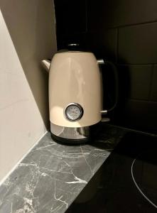 a blender sitting on a counter in a room at Urban and Central Apt 5pax en Calle Silva-Gran Via in Madrid