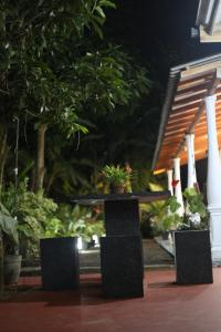 Сад в Bakery Family Guest House